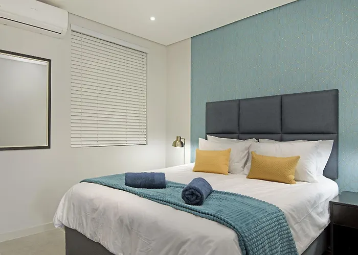 707 At 2Six2 Florida Road By Hostagents